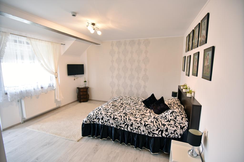 Pensiunea Casa Elena Agnita Quarto foto